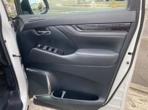 2018 TOYOTA ALPHARD